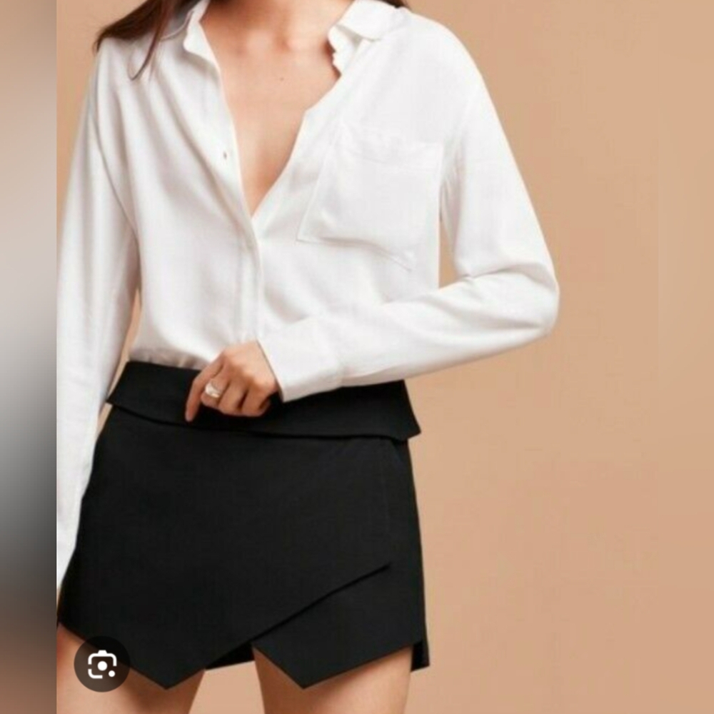 NWOT Grey Aritzia Berklee Skort